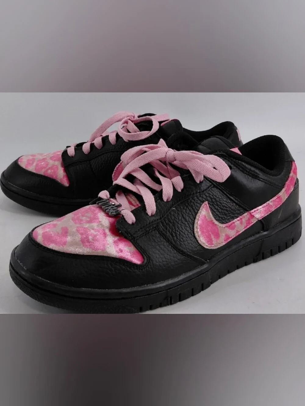 Nike Women's Black & Pink Leopard-Print Low-Top Sneakers Size 8.5 Like New